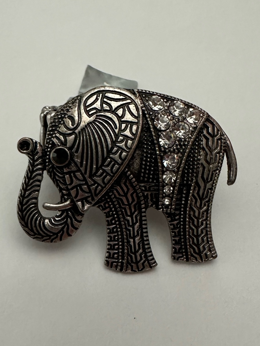 Old Navy Tribal Metal Elephant Jewel Stretch Adjustable Ring in Silver Tone